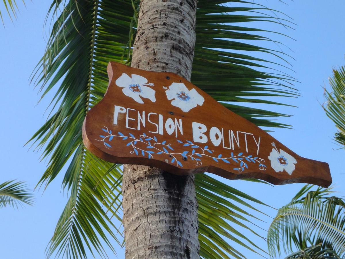 Pension Bounty Tiputa Exterior foto